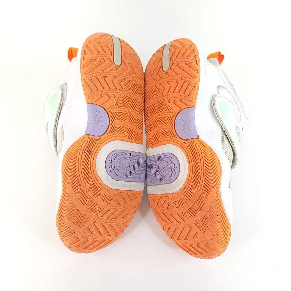 Nike Team Hustle D11 Basketball Shoes Youth 4Y White Total Orange DV8996-103